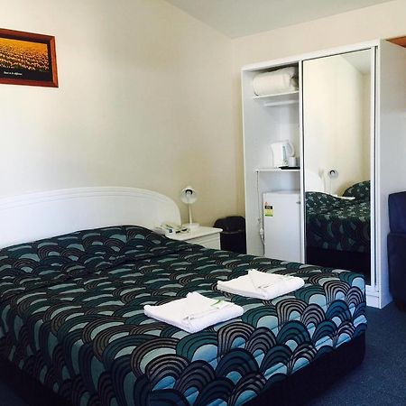 Springsure Overlander Motel 외부 사진