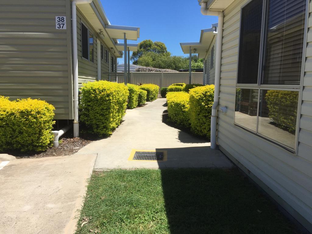 Springsure Overlander Motel 외부 사진