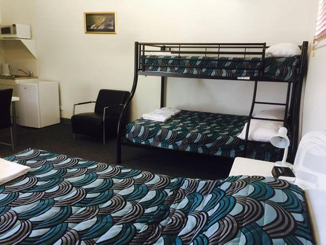Springsure Overlander Motel 외부 사진